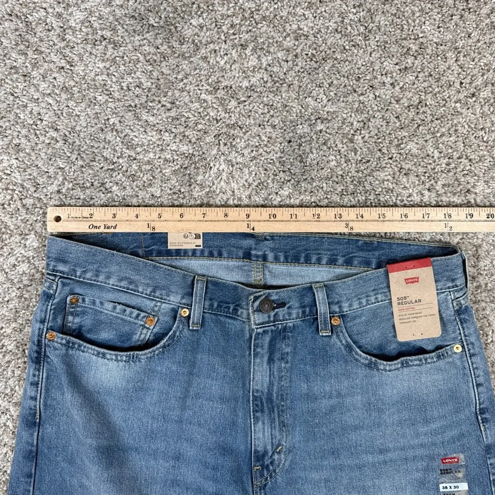 Levis‎ 505 Regular Fit Jeans Mens 38x30 Blue Medium Wash Straight Leg Denim